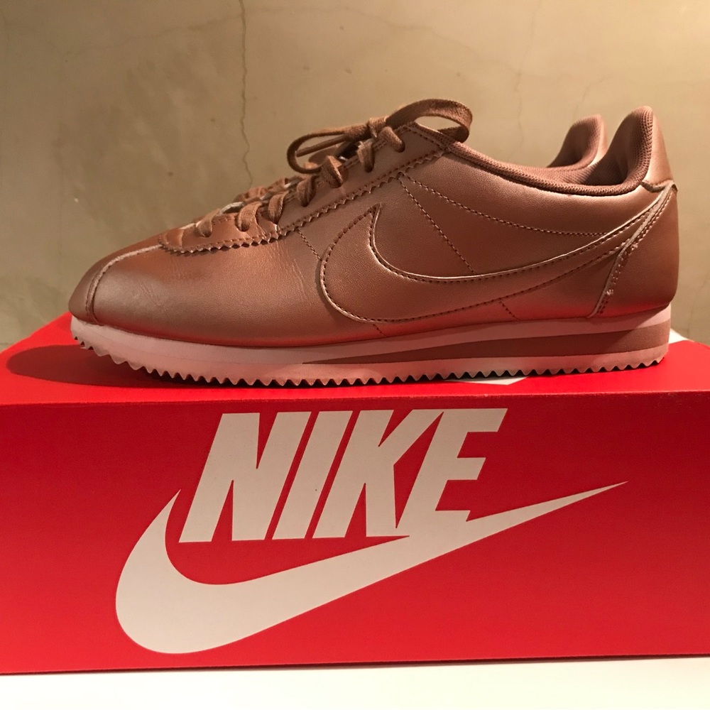 Nike Cortez, Rose Gold